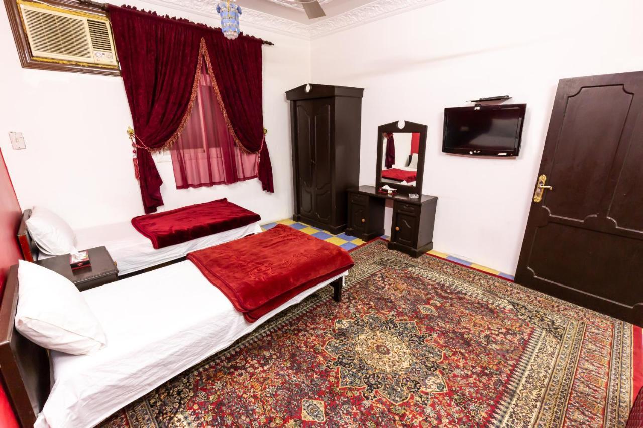 Al Eairy Furnished Apartments - Al Bahah 3 Экстерьер фото